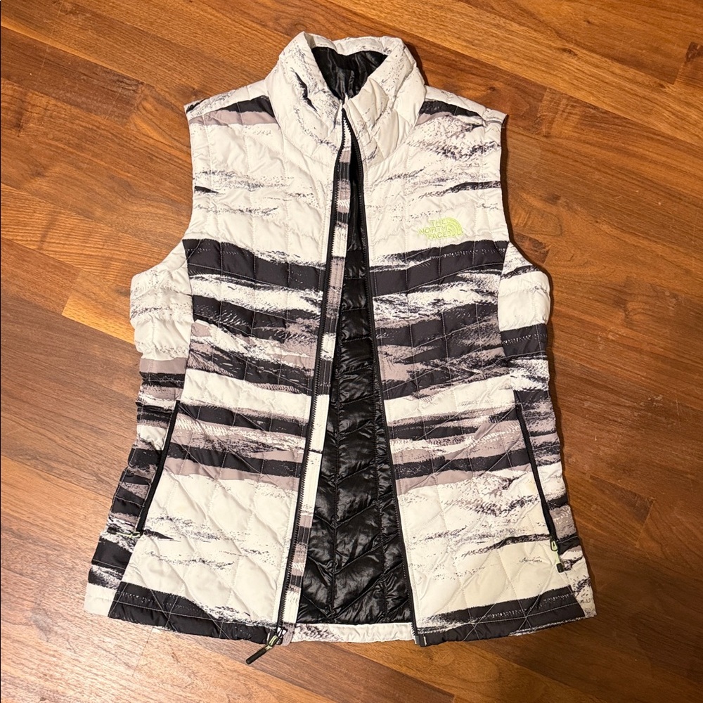 The North Face Women's Striped Black and White Vest
